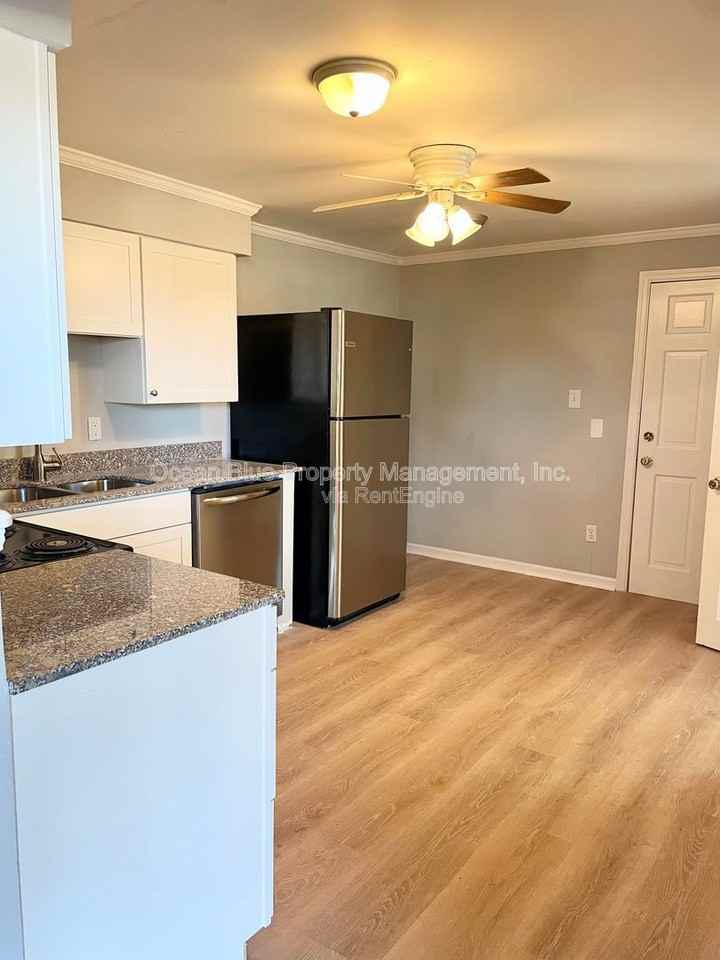 1940 Passaic Ave #12 - Photo 4 of 11