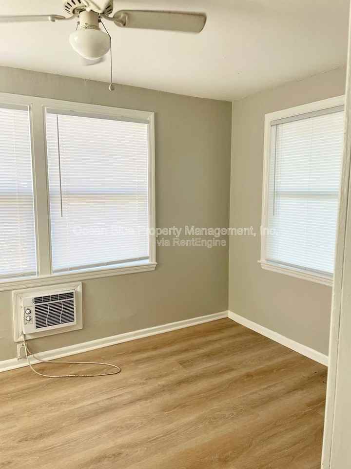 1940 Passaic Ave #12 - Photo 7 of 11