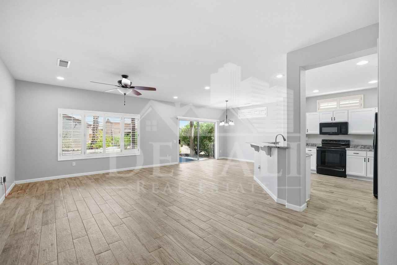 16536 W Rock Springs Ln - Photo 6 of 26