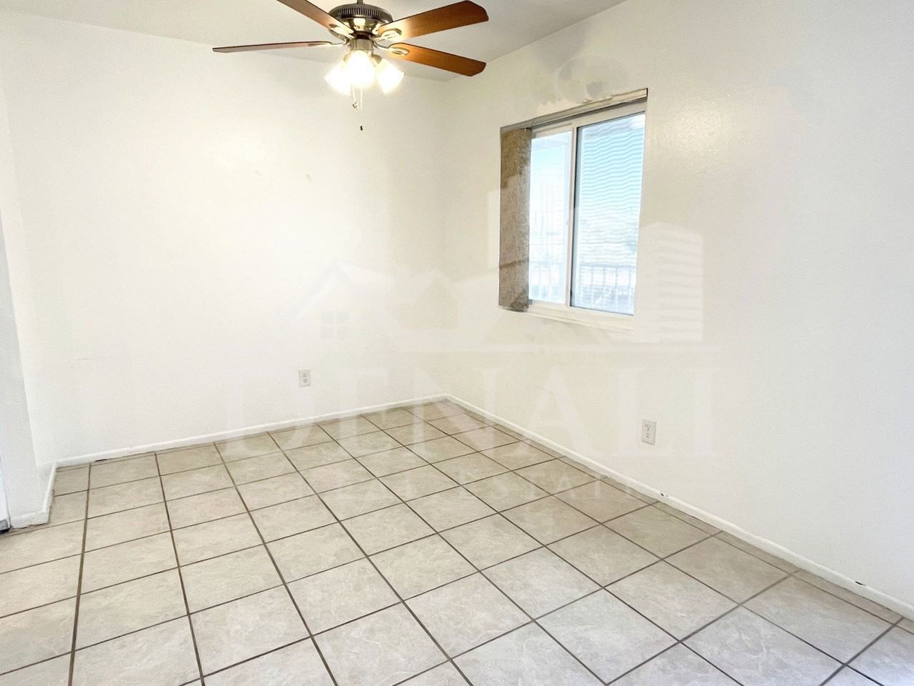 822 S Langley Ave #207 - Photo 7 of 21