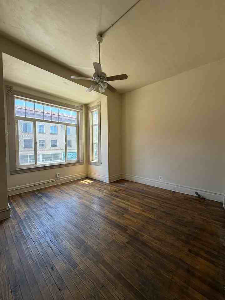 41 S San Joaquin St - Photo 5 of 6