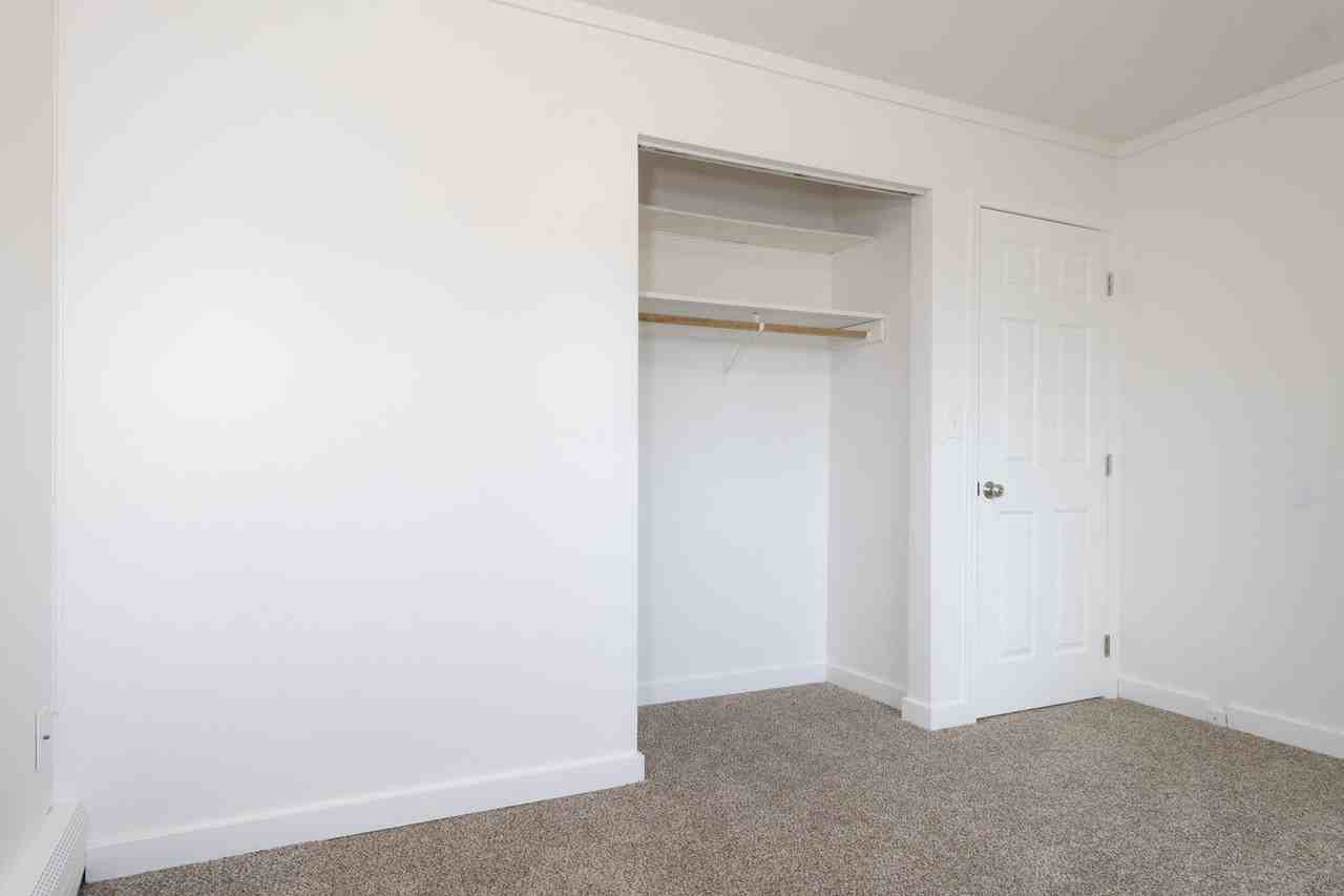 248 Bentley Dr - Photo 6 of 21