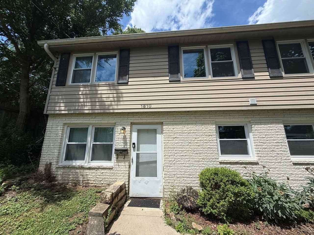 1810 High St - Photo 2 of 15