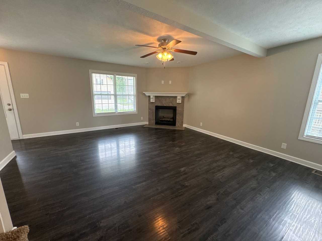 612 Fox Path Ln - Photo 3 of 17
