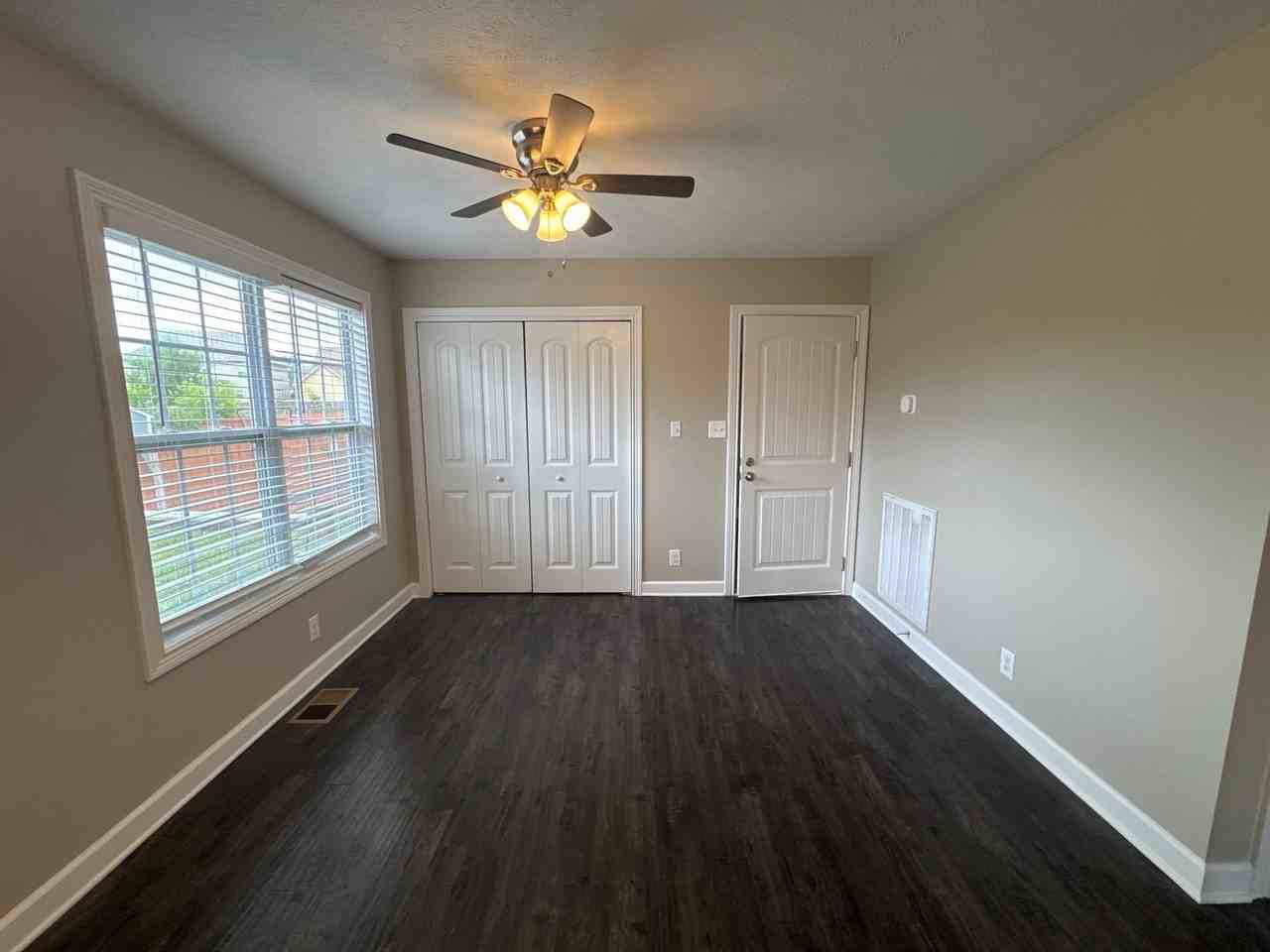 612 Fox Path Ln - Photo 7 of 17