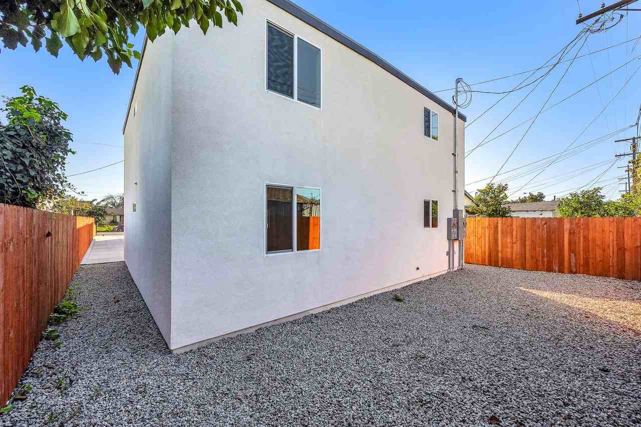 239 E 65th St - Photo 2 of 15