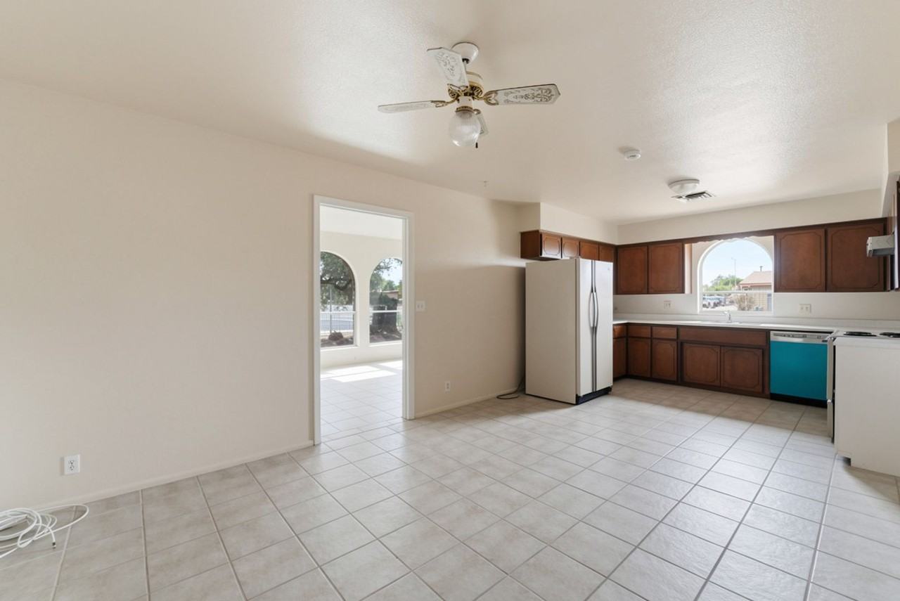 1107 N July Cir - Photo 4 of 26