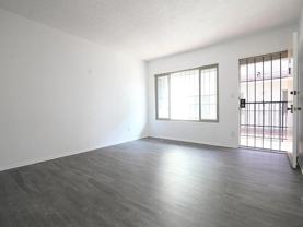 1226 N Commonwealth Ave - Photo 1 of 1