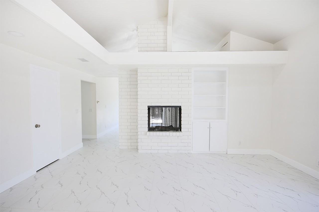 14482 Grassmere Ln - Photo 4 of 39
