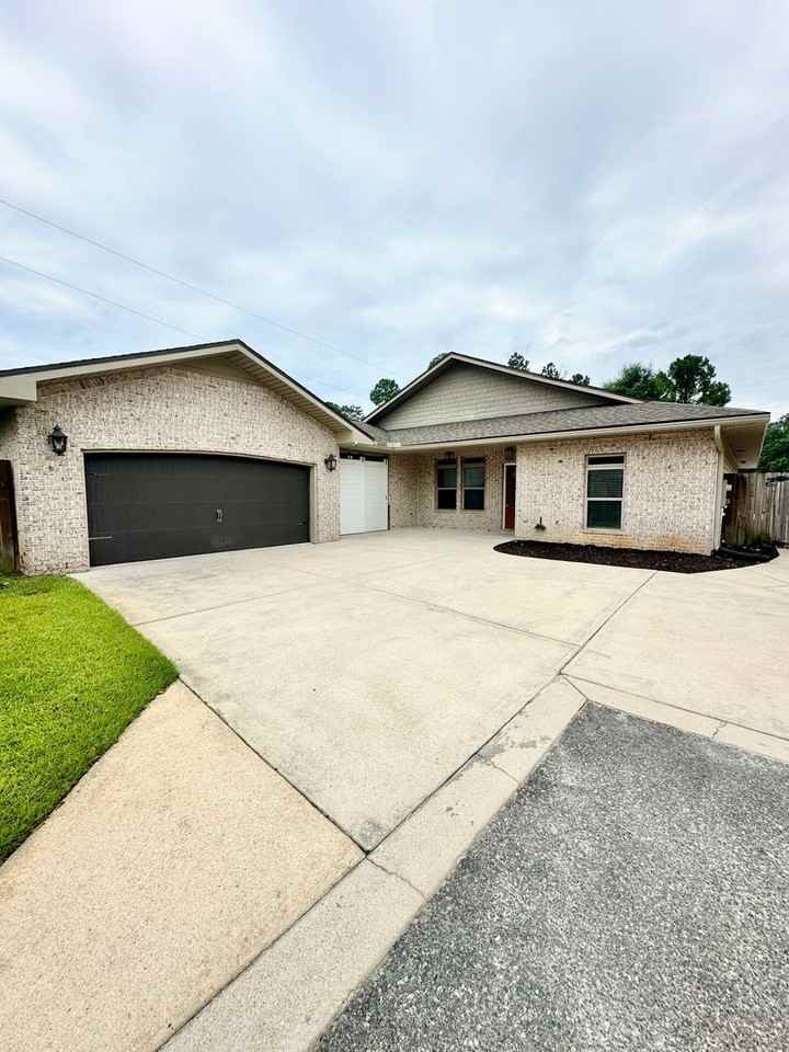 1180 French Quarter Way - Photo 2 of 50