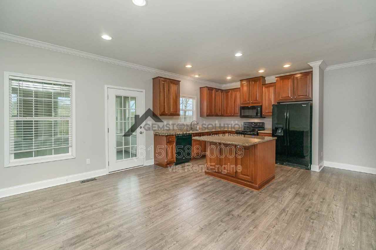 1164 Wrights Mill Rd - Photo 7 of 25