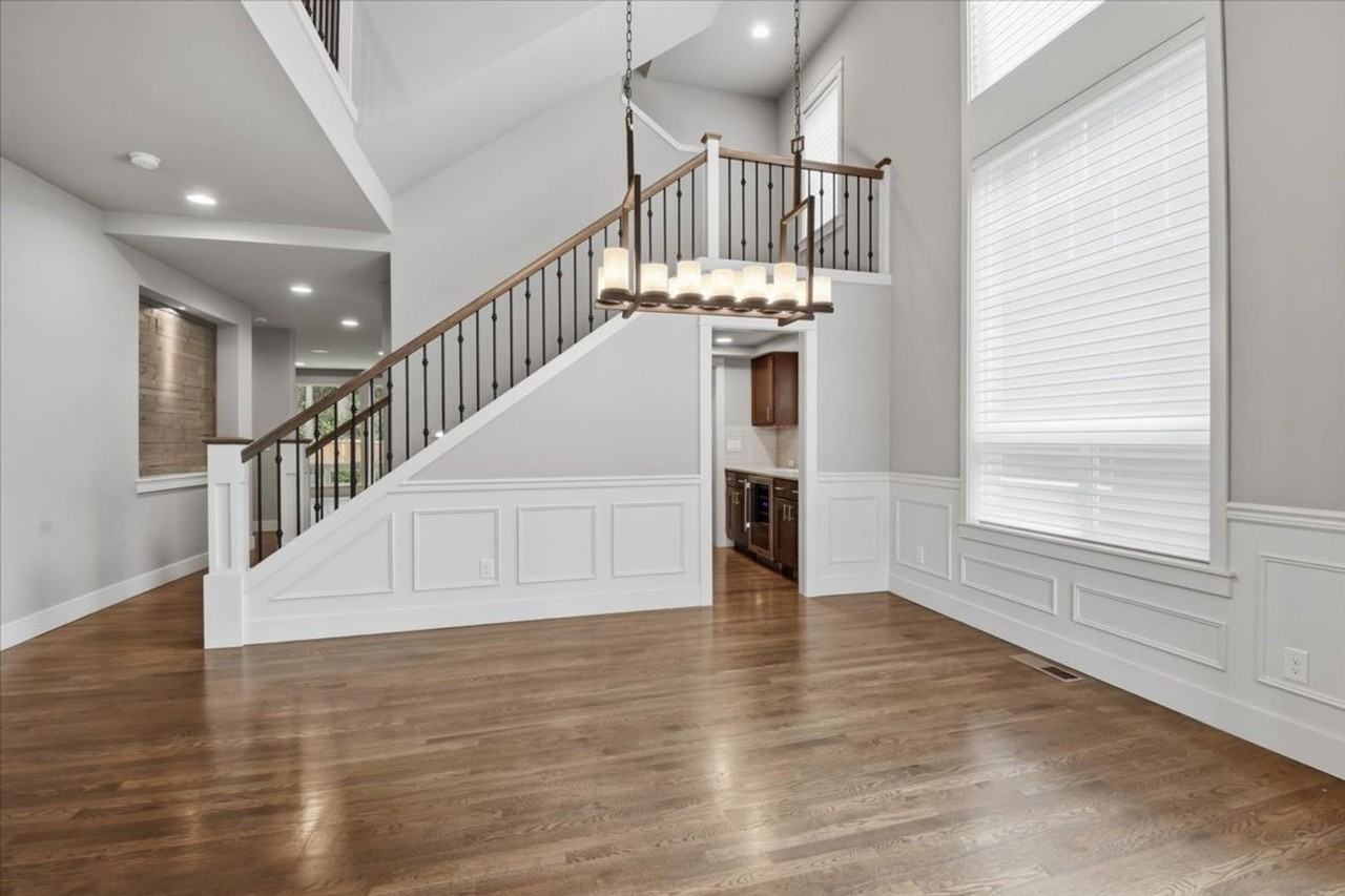 21384 Ne 9th Pl - Photo 5 of 30