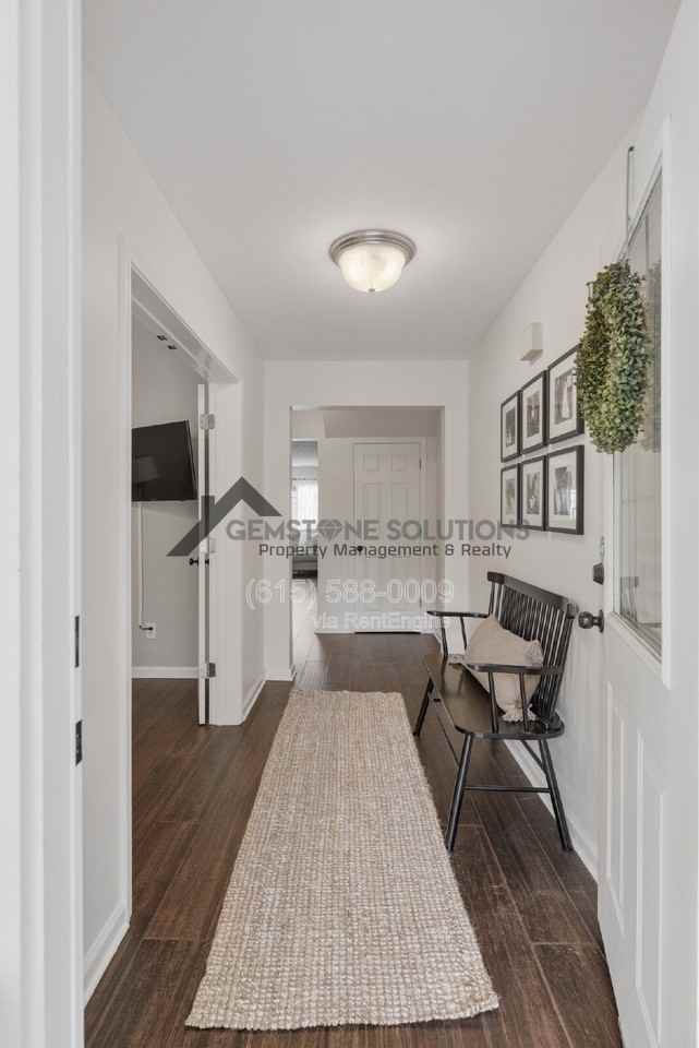 7111 Lenox Village Dr - Photo 6 of 31