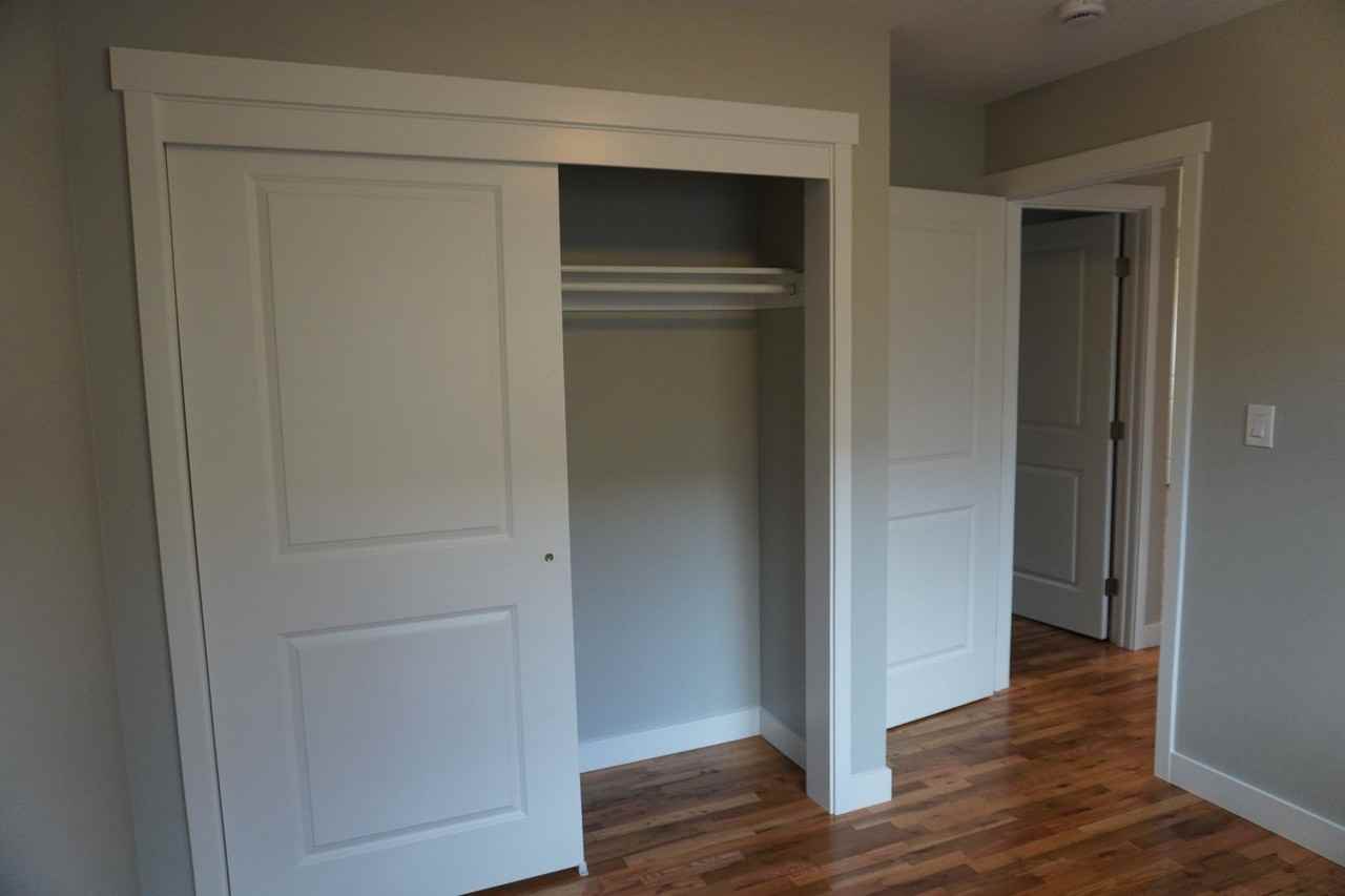 3702 Ne 132nd Ave - Photo 5 of 12