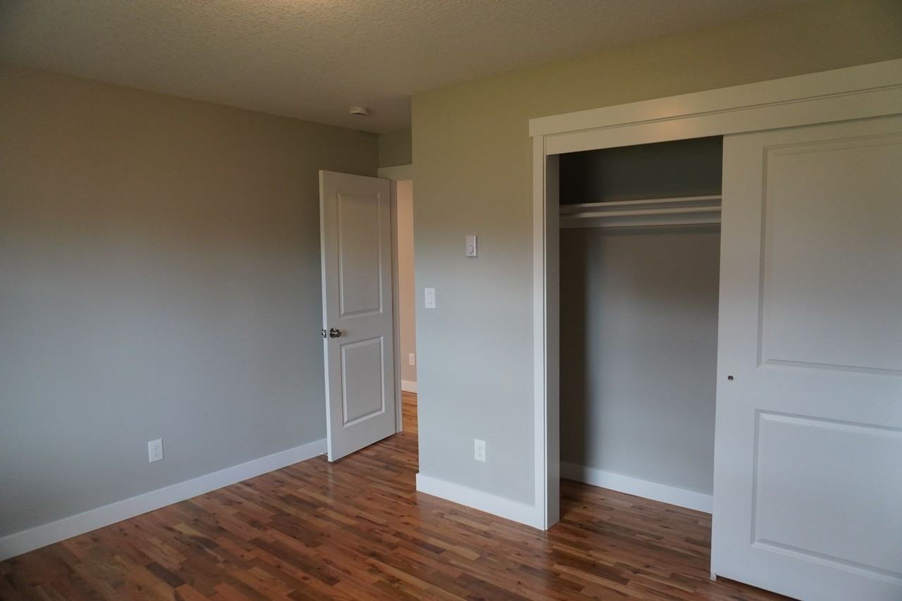 3702 Ne 132nd Ave - Photo 7 of 12