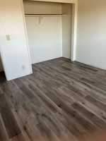 featured image of 1127 E Laurel Dr