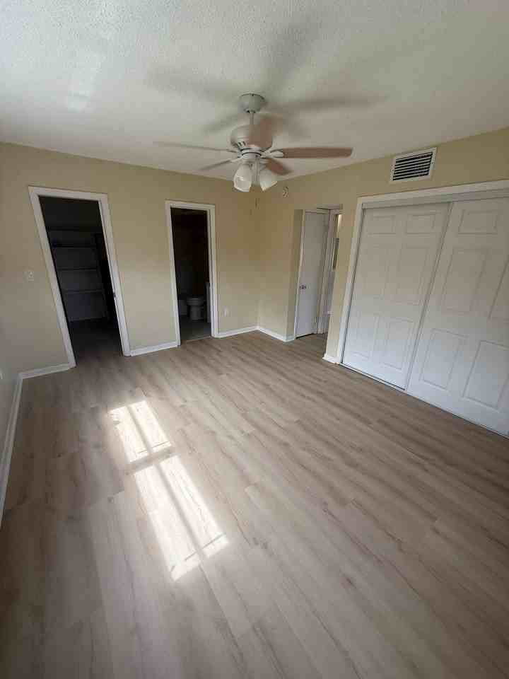 2099 Kings Hwy - Photo 7 of 18