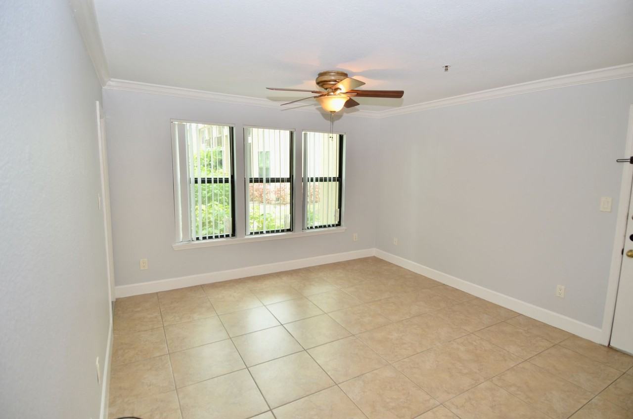 4009 Crockers Lake Blvd - Photo 2 of 26