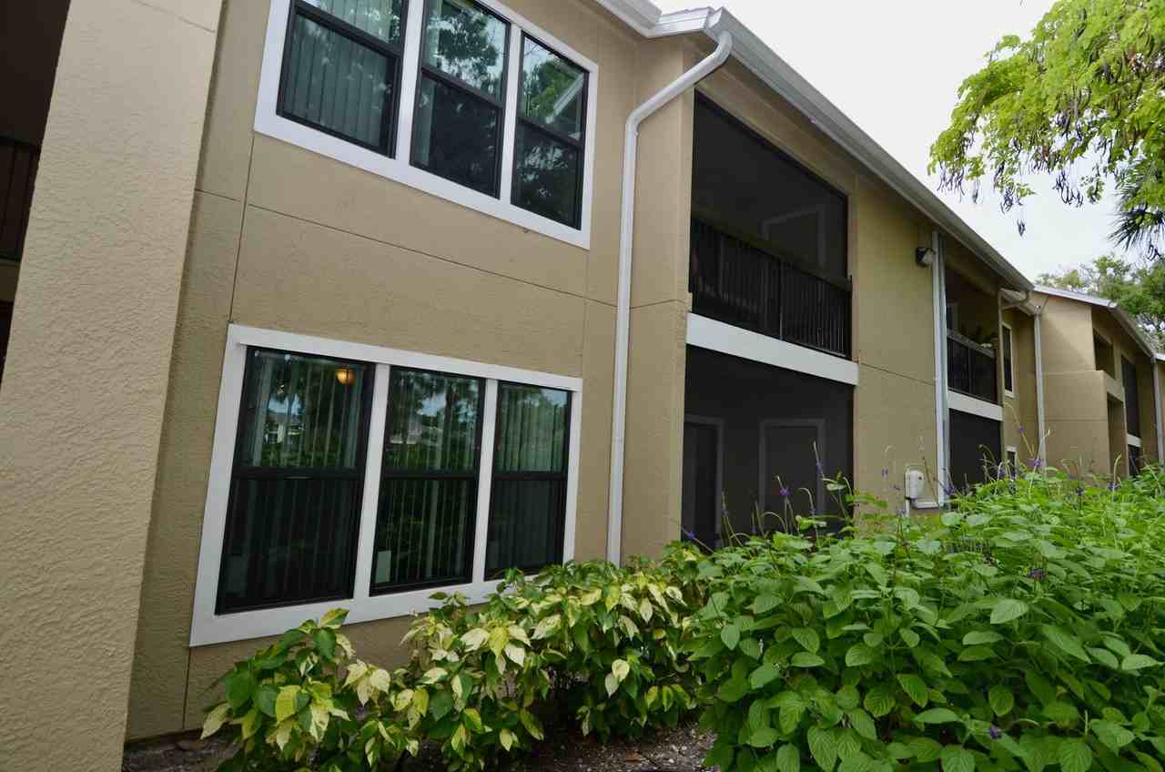 4009 Crockers Lake Blvd - Photo 5 of 26
