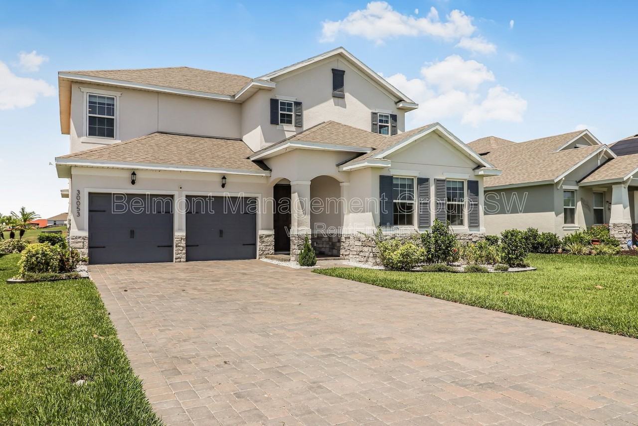 30053 Island Club Dr - Photo 2 of 26