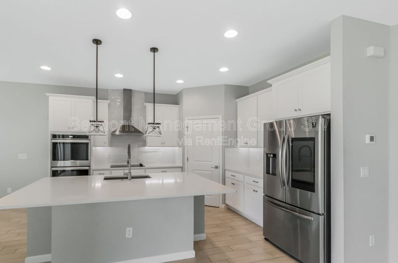 30053 Island Club Dr - Photo 6 of 26