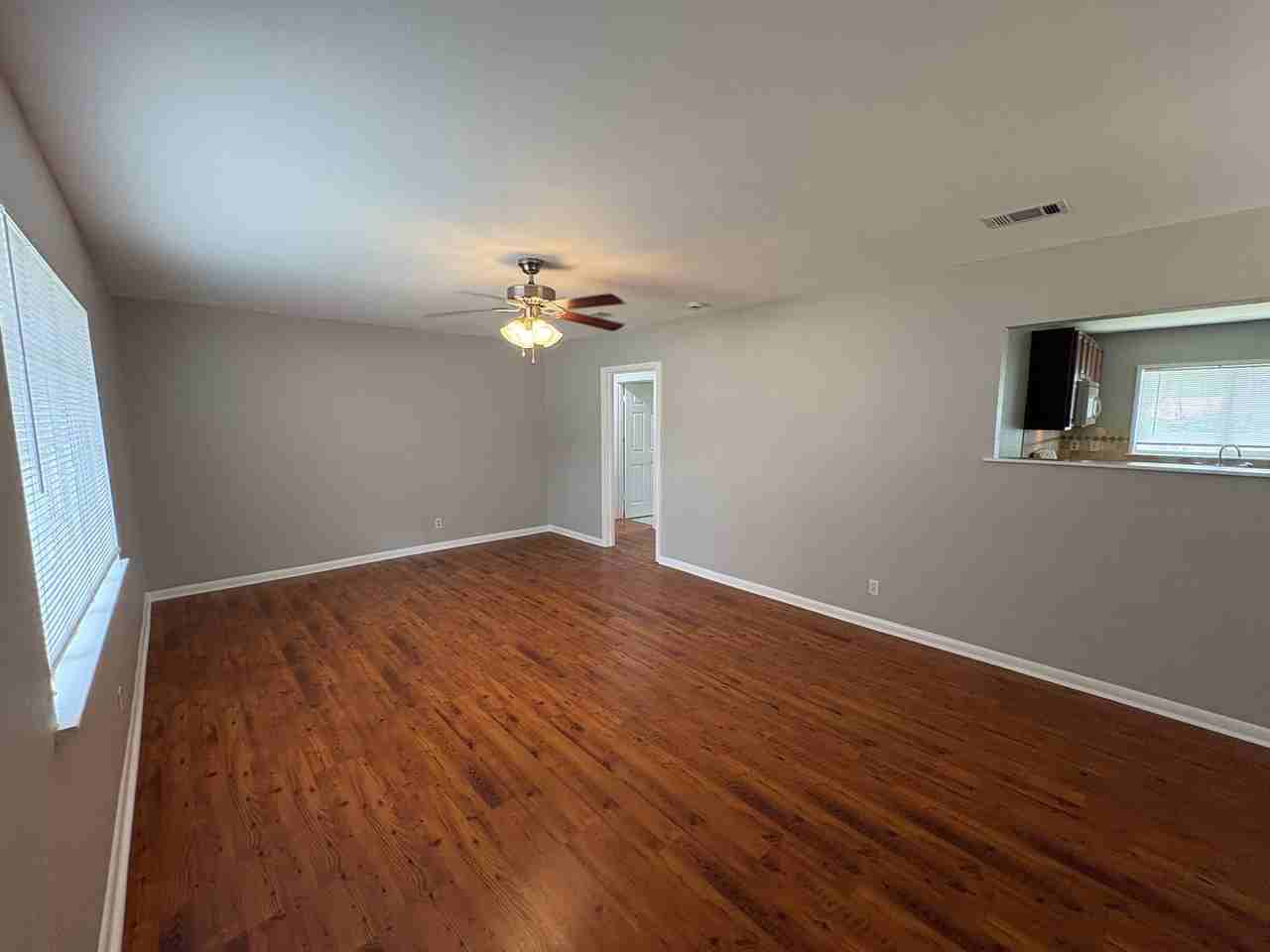 1307 Corona Dr - Photo 4 of 26