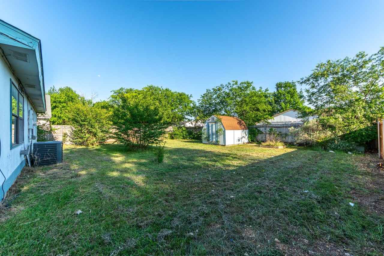 4716 Rose Of Sharon Ln - Photo 7 of 33