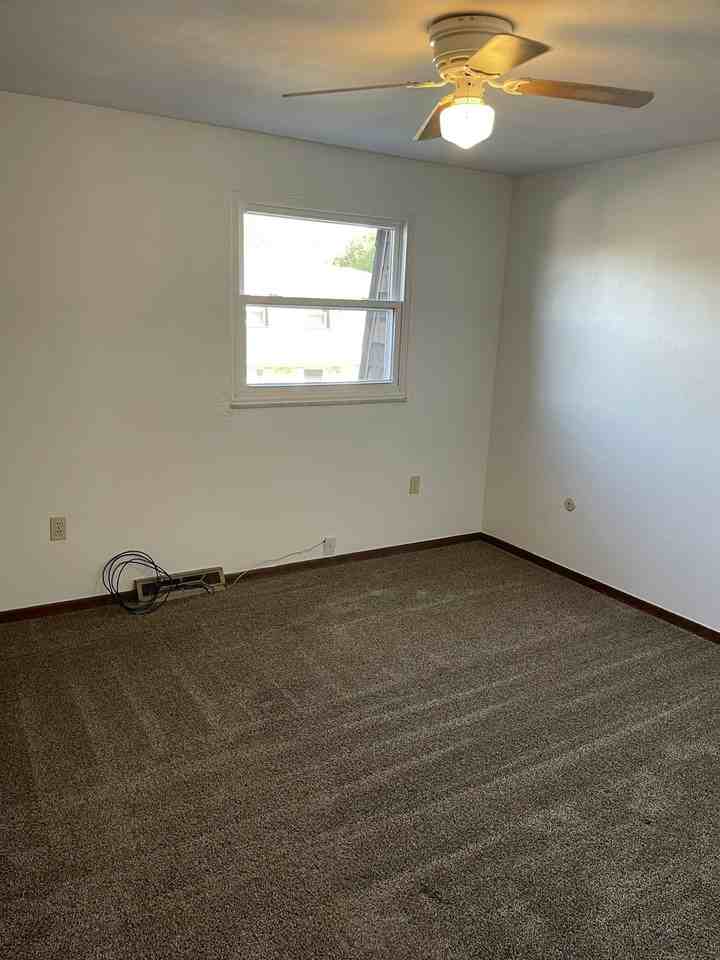 4167 West Ridge Road, Unit 1 - Photo 5 of 8