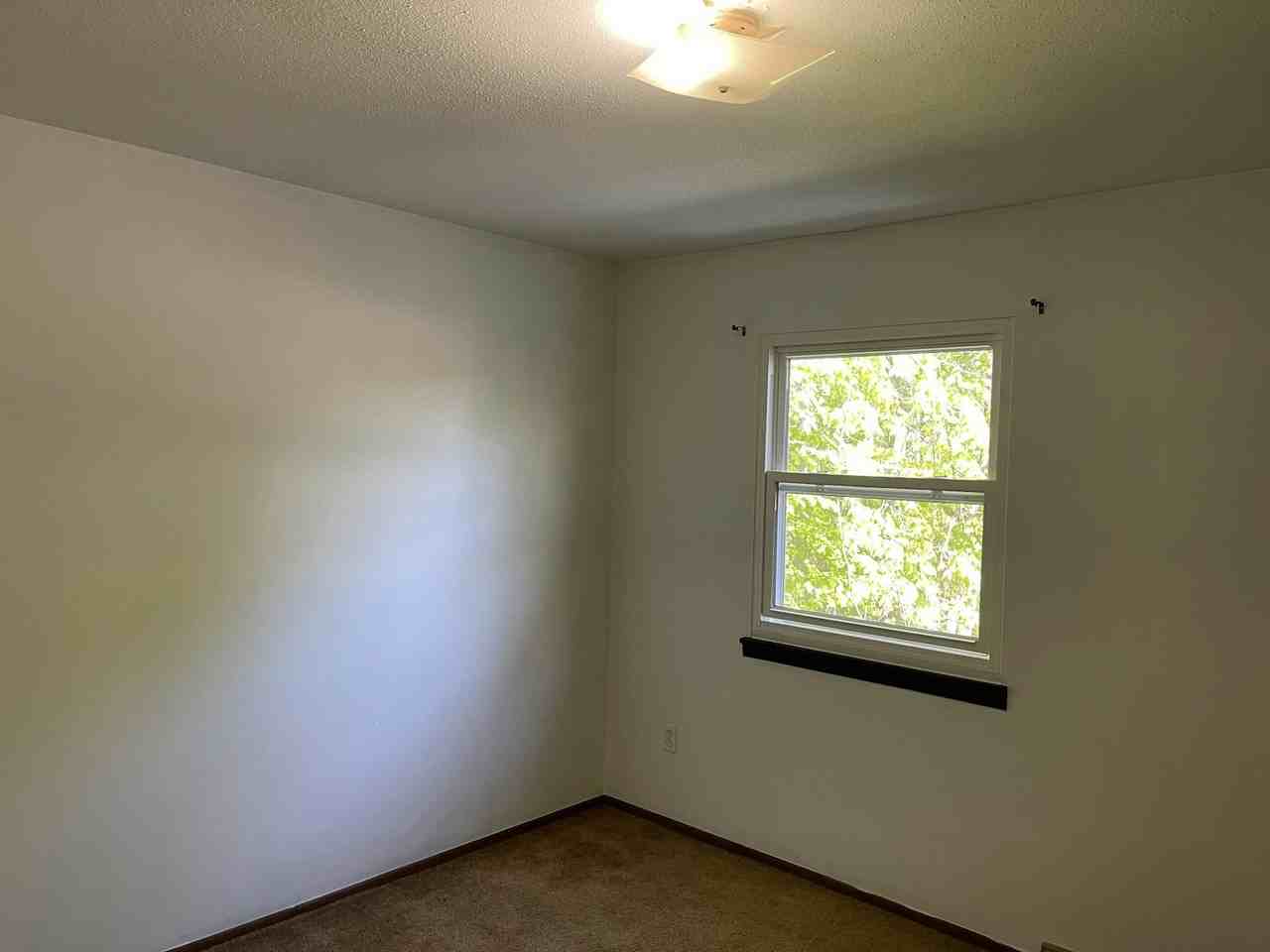 4163 W Ridge Rd, Unit 1 - Photo 4 of 9