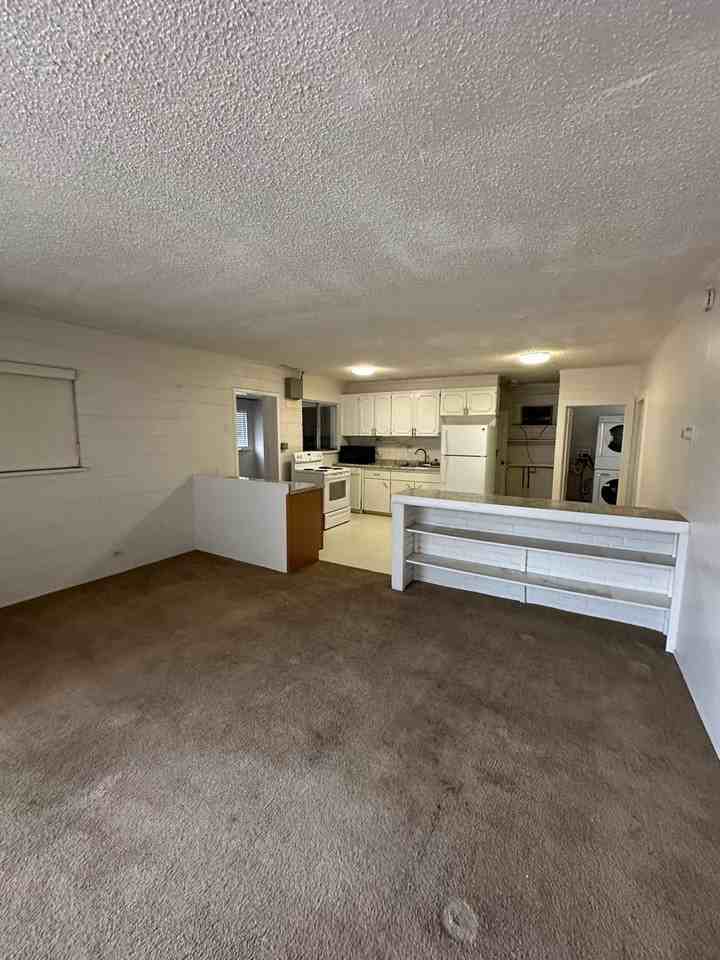 13048 N Highland Cir - Photo 3 of 14