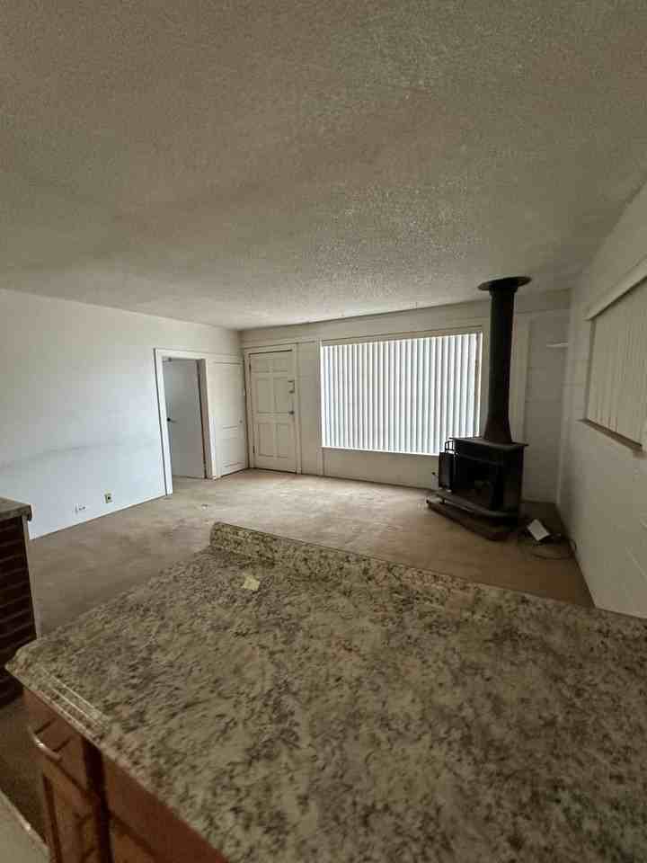13048 N Highland Cir - Photo 4 of 14