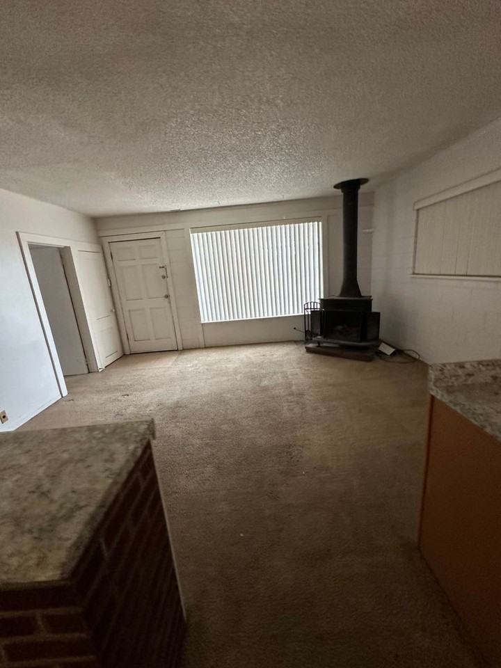 13048 N Highland Cir - Photo 5 of 14