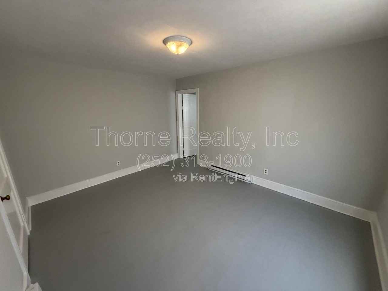 912 Nashville Rd - Photo 5 of 17