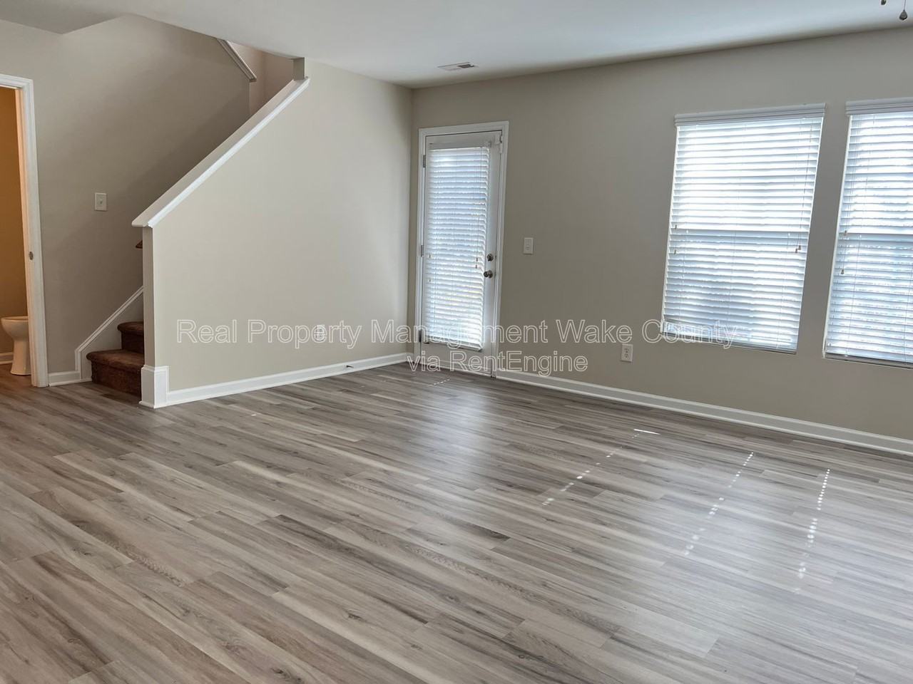 3790 Burtons Barn St - Photo 7 of 36