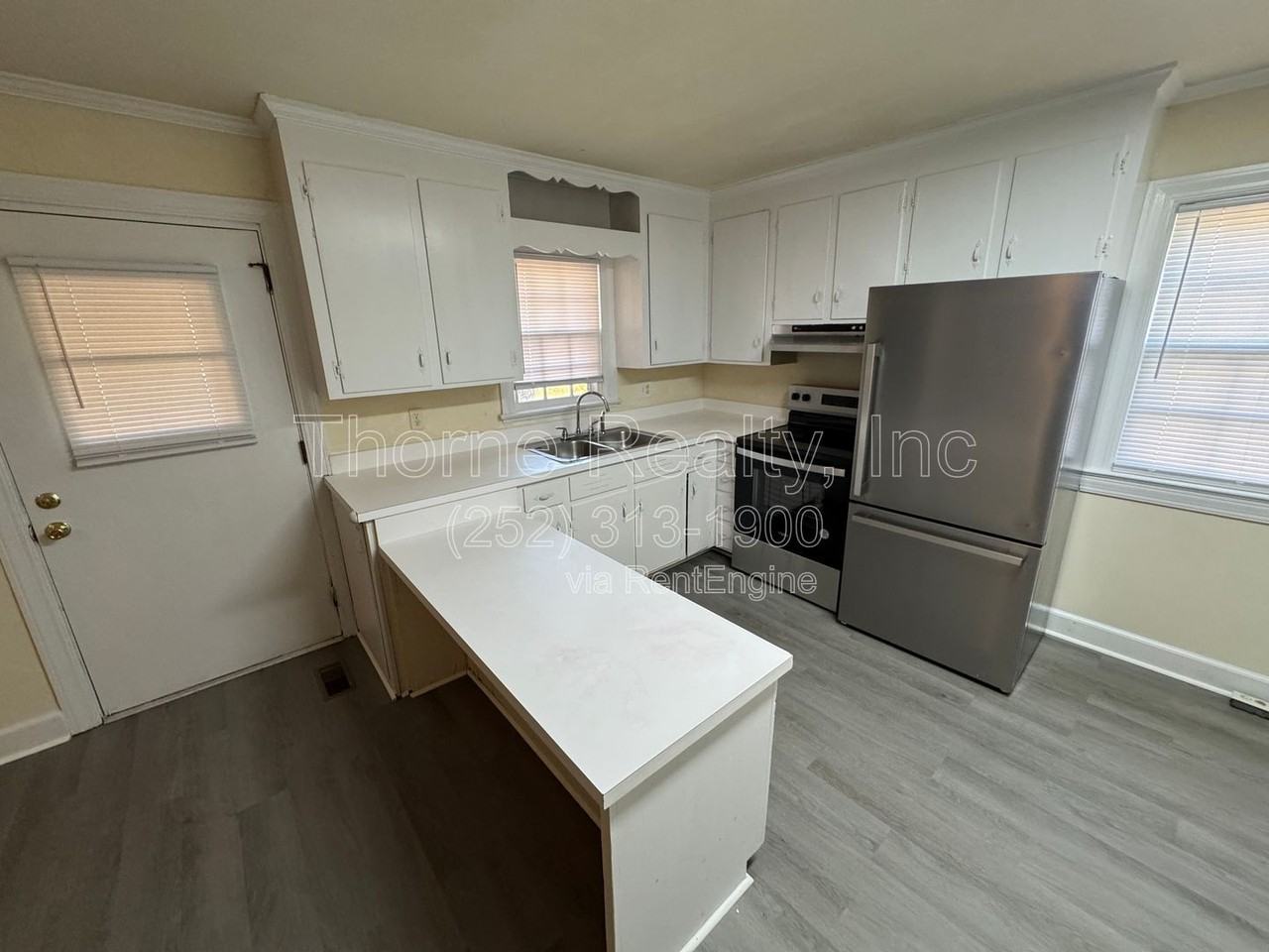 3924 Sunset Ave - Photo 6 of 20