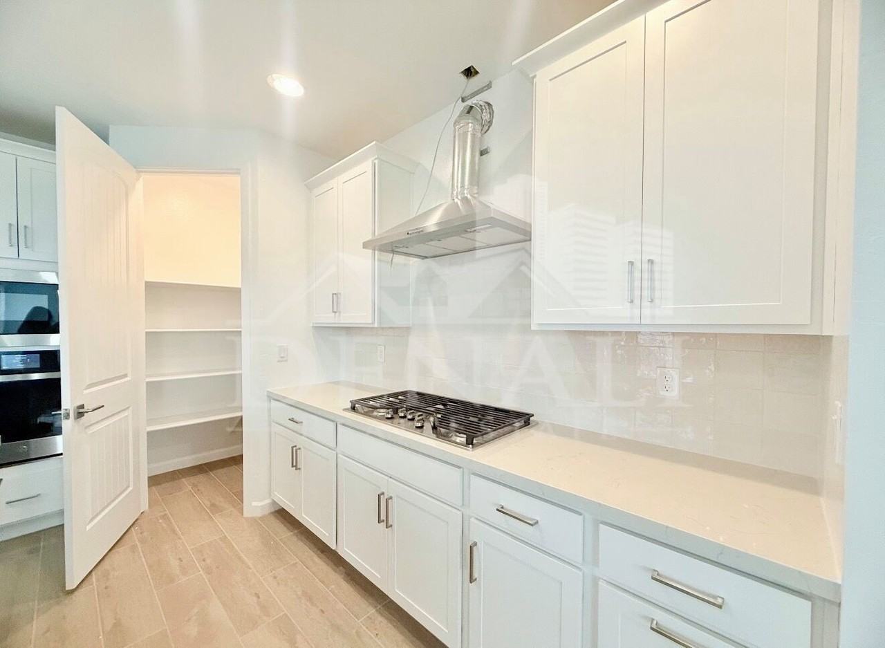 26021 N 23rd Ave - Photo 6 of 33