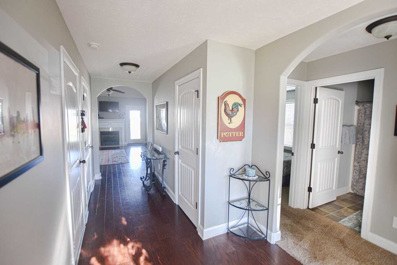 716 Elm St - Photo 2 of 19