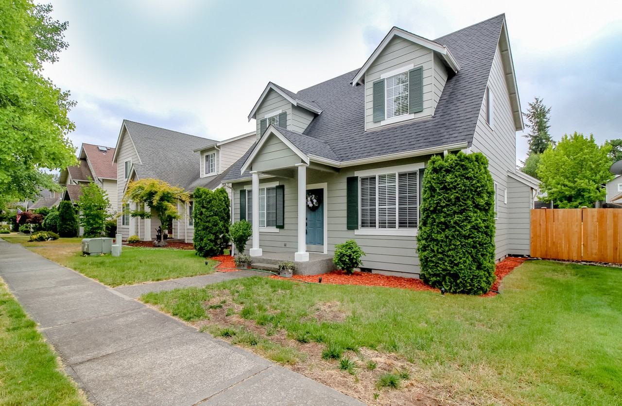 1485 Bobs Hollow Ln - Photo 4 of 41