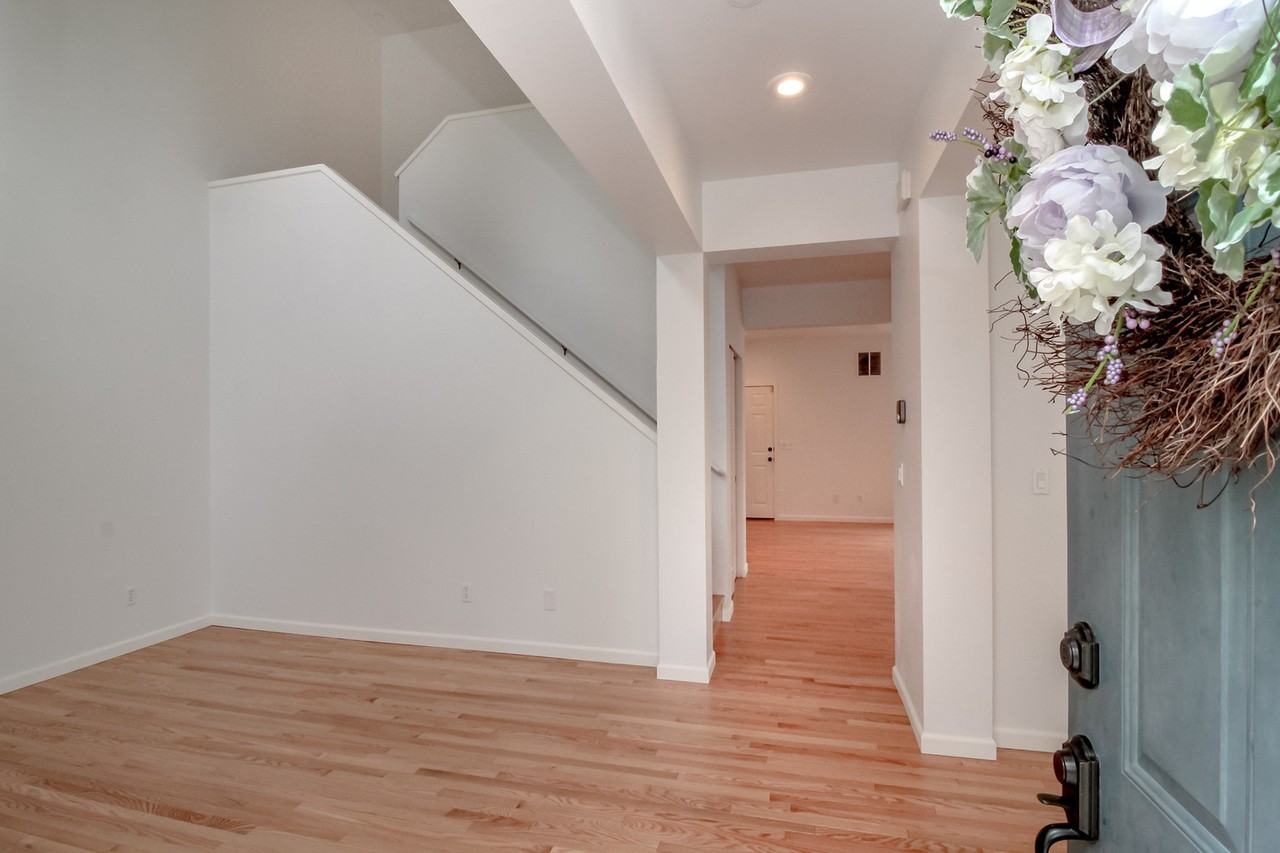 1485 Bobs Hollow Ln - Photo 5 of 41
