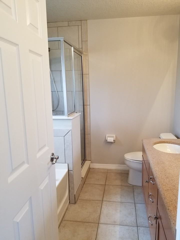 9101 Camden Gardens St - Photo 7 of 10
