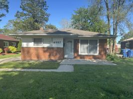 featured image of 4987 Roosevelt Blvd