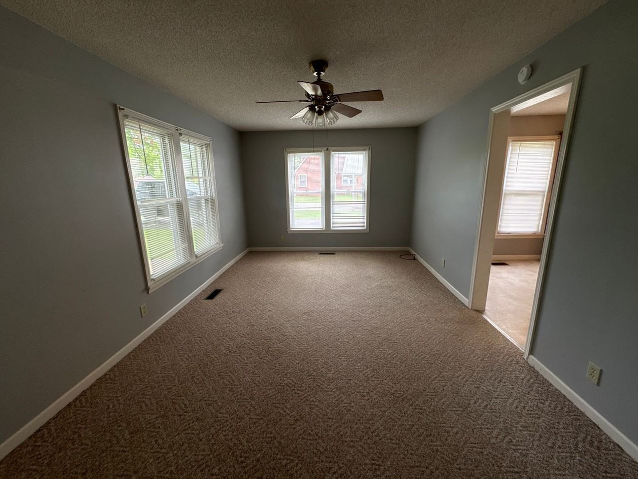 630 Elm St - Photo 7 of 11