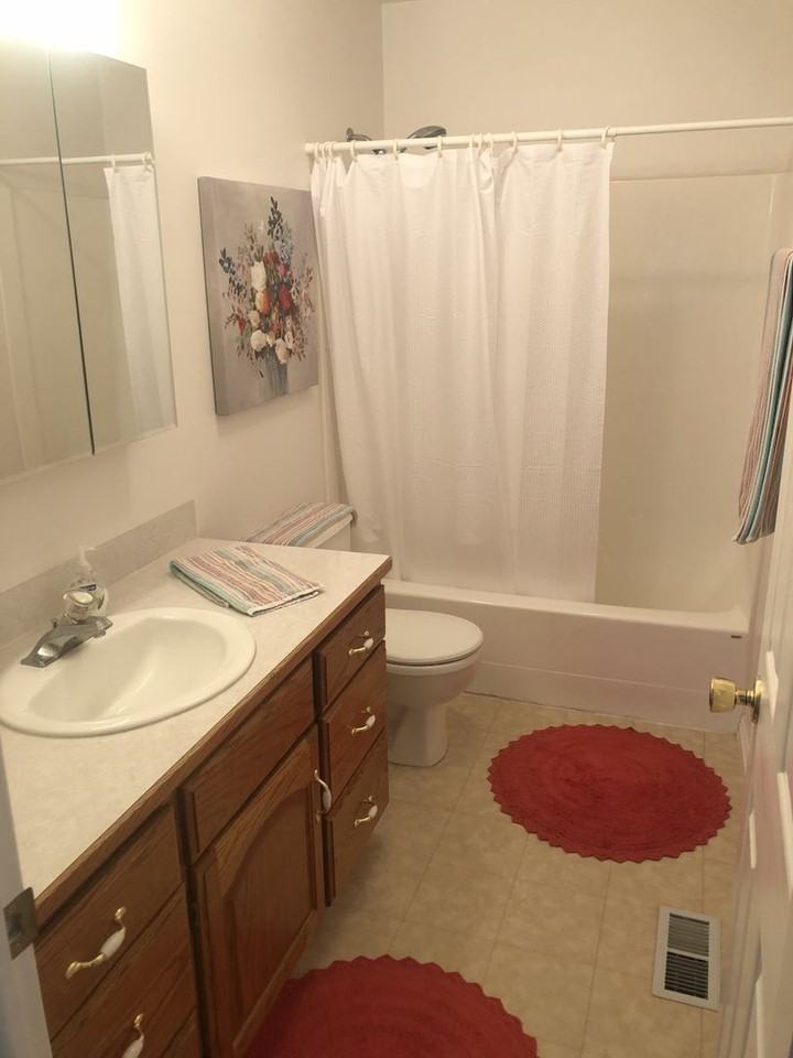 216 Susan Dr - Photo 7 of 11