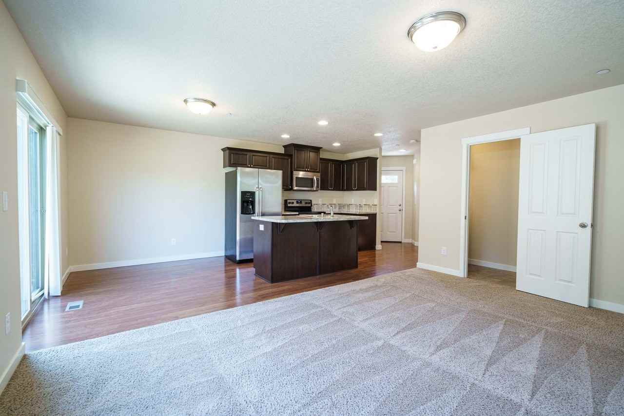 844 Ne 109th Ct - Photo 7 of 26