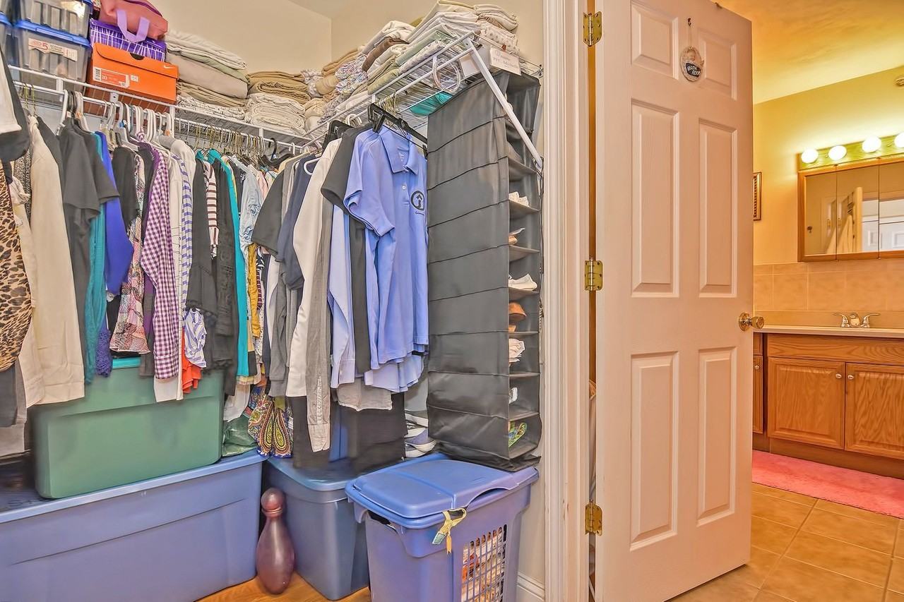 45 Nightingale St #B - Photo 4 of 50