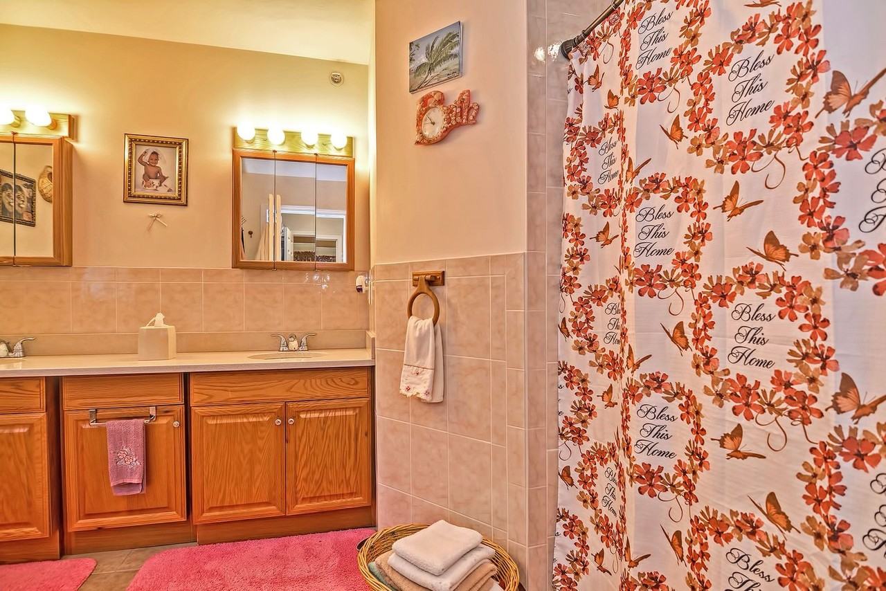 45 Nightingale St #B - Photo 6 of 50