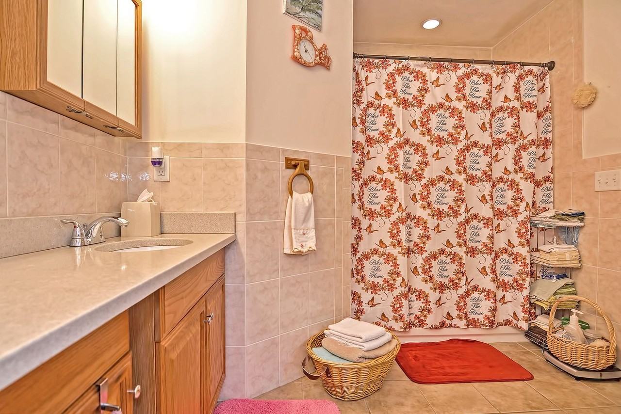 45 Nightingale St #B - Photo 7 of 50