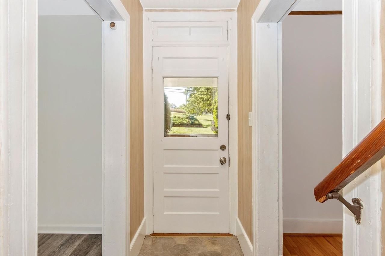 13634 Glissans Mill Rd - Photo 2 of 48