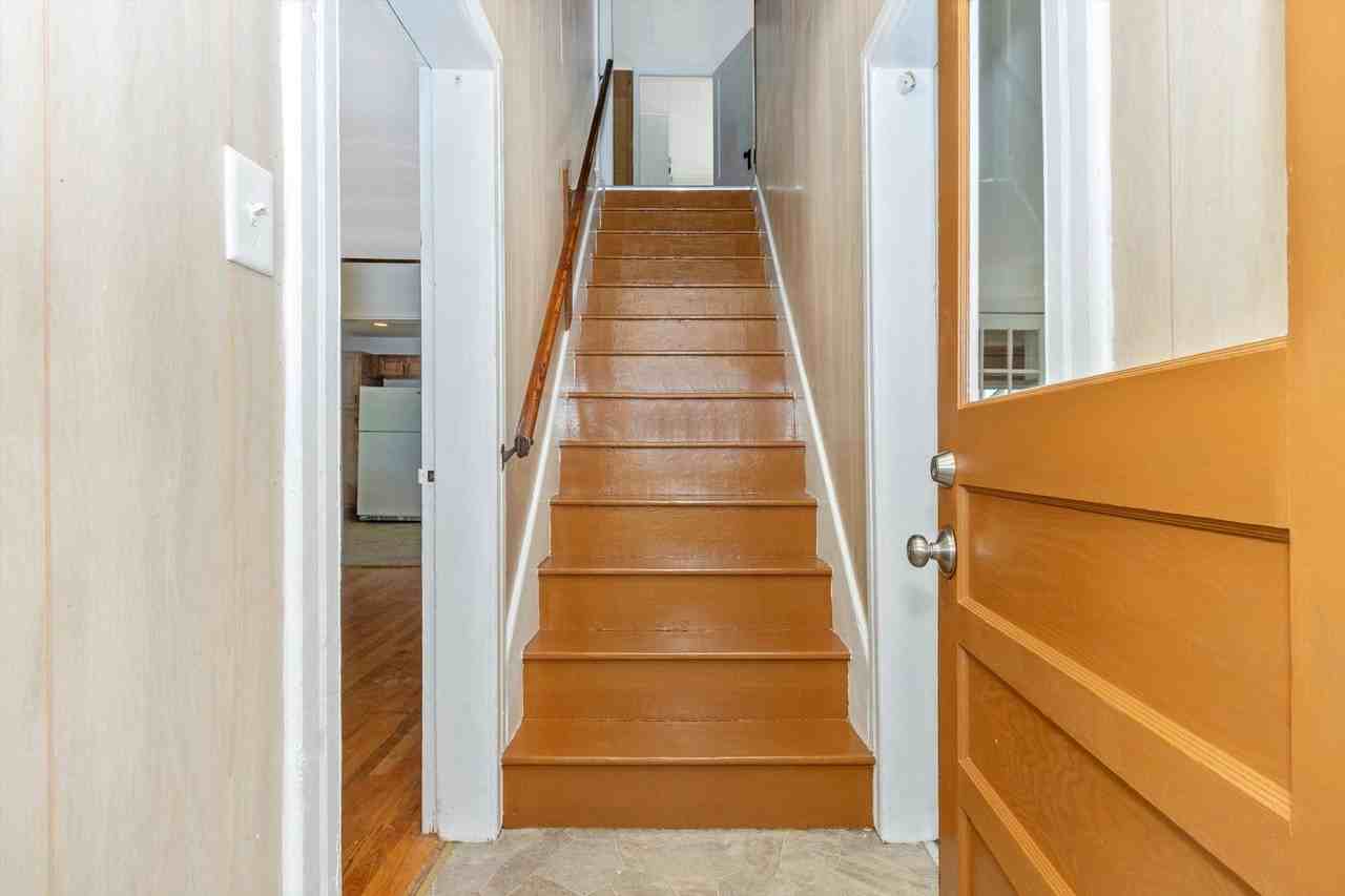 13634 Glissans Mill Rd - Photo 3 of 48
