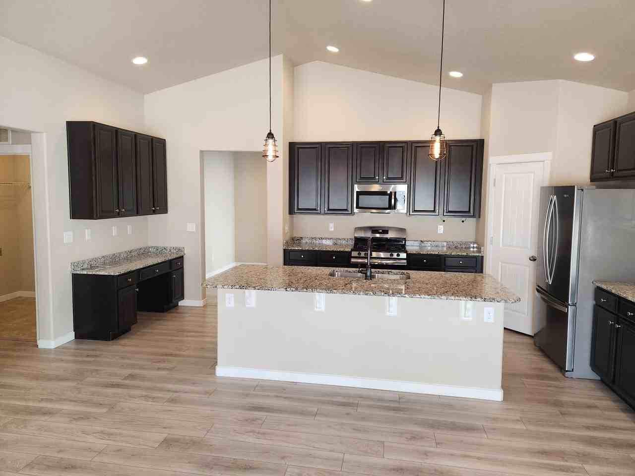 1647 Grand Overlook St - Photo 5 of 26